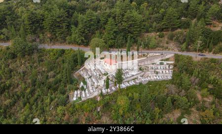 Le cimetière du village de Lagadia, Arkadia, Grèce Banque D'Images