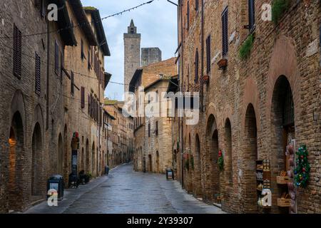 Centre historique du village de San Gimignano en Toscane, Italie Banque D'Images