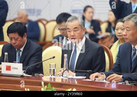Saint-Pétersbourg, Russie. 11 septembre 2024. Le ministre chinois des Affaires étrangères Wang Yi, lors d'une réunion des représentants des pays BRICS et BRICS plus responsables des questions de sécurité à la Bibliothèque présidentielle Boris Eltsine à Pétersbourg, en Russie. Crédit : SOPA images Limited/Alamy Live News Banque D'Images