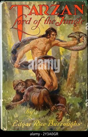 Edgar Rice Burroughs Tarzan Seigneur de la Jungle par Edgar Rice Burroughs Chicago a C McClurg 1928 First Edition Art Par J Allen St John - Vintage Illustrated Magazine Banque D'Images