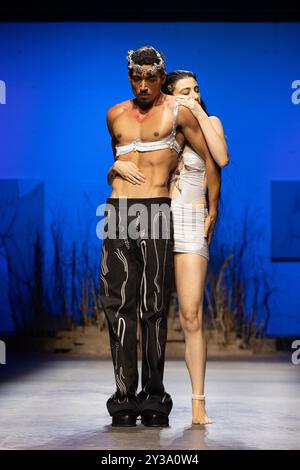 Londres, Royaume-Uni. Vendredi 13 septembre 2024. Mannequins sur la passerelle du défilé di PETSA à l'espace NEWGEN sur le Strand dans le cadre de la Fashion week de Londres. Crédit : Katie Collins/EMPICS/Alamy Live News Banque D'Images