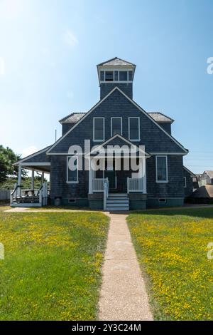 Rodanthe, Caroline du Nord - 31 août 2024 : Chicamacomico Lifesaving Station est maintenant un musée et un site historique sur l'île Hatteras dans les Outer Banks Banque D'Images