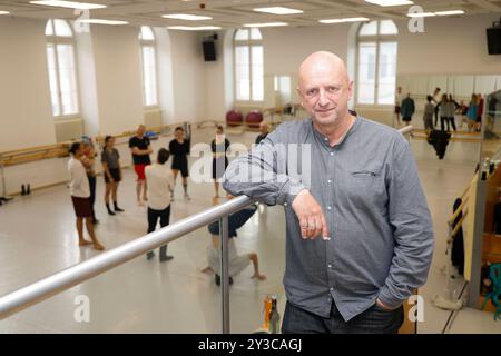 Staatstheater Mainz, interview mit Tanzdirektor honne Dohrmann 13.09.24 *** Staatstheater Mainz, interview avec la directrice de danse Honne Dohrmann 13 09 24 Banque D'Images