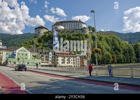 Vue de la forteresse médiévale de Kufstein sur la rivière Inn, Kufstein, Tyrol, Autriche, Europe Banque D'Images