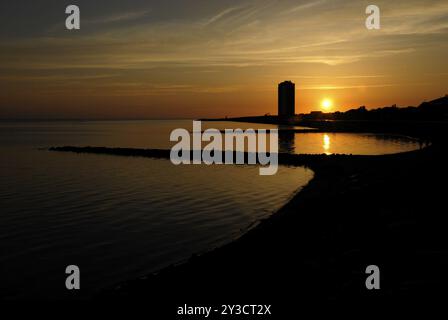 Coucher de soleil à Buesum, Schleswig-Holstein, Allemagne, Europe Banque D'Images