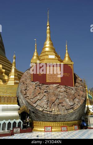 La Pagode Shwemawdaw, Bago, le Myanmar, l'Asie Banque D'Images