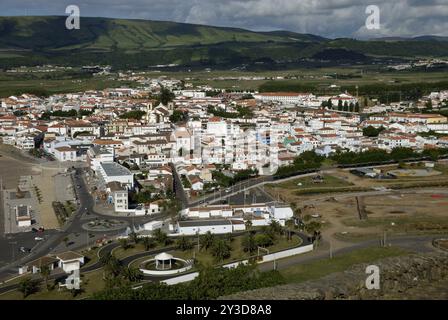 Vue de Praia da Vitoria depuis le Miradouro do Facho, Terceira Banque D'Images