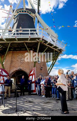 Noordhoek, pays-Bas, 2024-09-13 12:38:05 NOORDHOEK, 13-09-2024, de Noordstar la princesse Beatrix rouvre le moulin à grains et à décorticage de Noordstar à Noordbroek. La princesse Beatrix est la patronne de Hollandsche MolenPHOTO : NLBeeld/Patrick van EMST crédit : NL Beeld/Patrick van EMST Banque D'Images