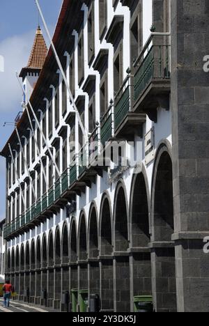 Arcades à Ponta Delgada, Sao Miguel Banque D'Images