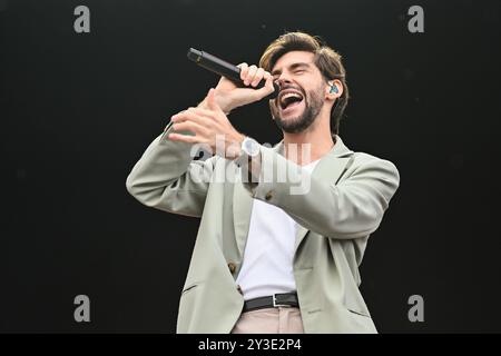 Hockenheim, Allemagne. 13 septembre 2024. Le musicien Alvaro Soler se produit au Festival Glücksgefühle au Hockenheimring. Crédit : Uwe Anspach/dpa/Alamy Live News Banque D'Images