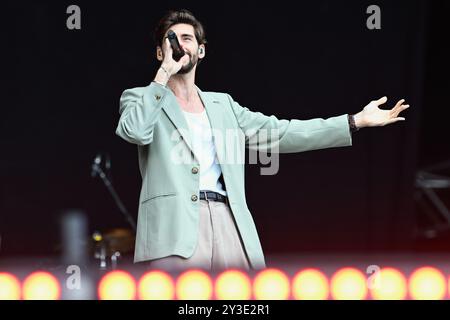 Hockenheim, Allemagne. 13 septembre 2024. Le musicien Alvaro Soler se produit au Festival Glücksgefühle au Hockenheimring. Crédit : Uwe Anspach/dpa/Alamy Live News Banque D'Images