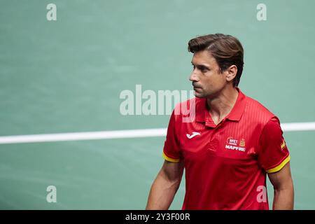 Valencia, Espagne. 13 septembre 2024. VALENCE, ESPAGNE - 13 SEPTEMBRE : David Ferrer, capitaine de l'Espagne, regarde lors de la finale de la Coupe Davis phase de groupe 2024 Valence match entre la France et l'Espagne au Pabellon Fuente de San Luis le 13 septembre 2024 à Valence, Espagne. (Photo de Jose Torres/photo Players images/Magara Press) crédit : Magara Press SL/Alamy Live News Banque D'Images