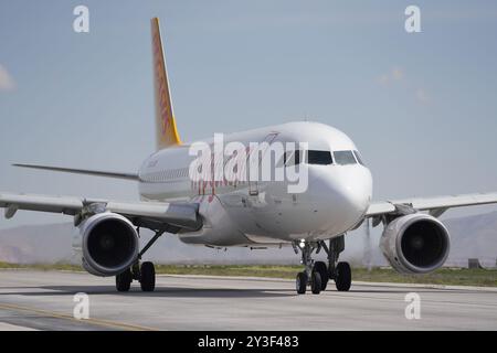 KONYA, TURKIYE - 09 MAI 2023 : Pegasus Airlines Airbus A320-214 (7145) décollage de l'aéroport de Konya Banque D'Images