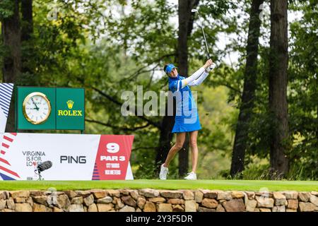 Gainesville, va, États-Unis. 13 septembre 2024. ESTHER HENSELEIT, de l'équipe Europe, part sur le neuvième trou lors des matchs matinaux du premier jour de la Coupe Solheim 2024. (Crédit image : © Robert Blakley/ZUMA Press Wire) USAGE ÉDITORIAL SEULEMENT! Non destiné à UN USAGE commercial ! Banque D'Images