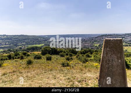 Une vue de Little Solsbury Hill au village Upper Swainswick près de Bath Banque D'Images