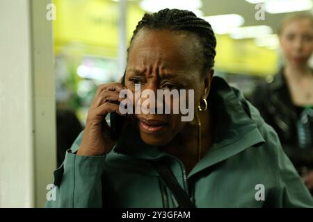 Hard Truths (2024) réalisé par Mike Leigh et mettant en vedette Marianne Jean-Baptiste dans le rôle de Pansy dans ce drame poignant explorant la profondeur émotionnelle et les relations humaines, du réalisateur acclamé secrets & Lies et de Mr. Turner. Photographie publicitaire ***USAGE ÉDITORIAL SEULEMENT***. Crédit : BFA / Simon Mein / Bleecker Street Banque D'Images