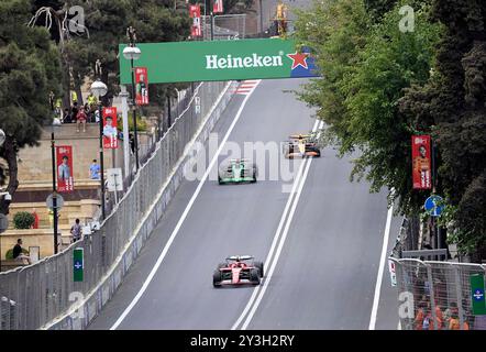 Bakou, Azerbaïdjan. 13 septembre 2024. Les pilotes s'affrontent lors de la séance d'essais avant le Grand Prix de formule 1 d'Azerbaïdjan à Bakou, Azerbaïdjan, le 13 septembre 2024. Crédit : Tofik Babayev/Xinhua/Alamy Live News Banque D'Images