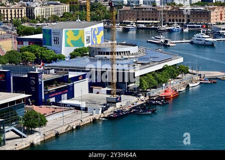 Les vues depuis le tramway aérien de Port Vell lors de la Louis Vuitton 37th America’s Cup Yacht Racing Regatta…2024, Barcelone Espagne. Banque D'Images