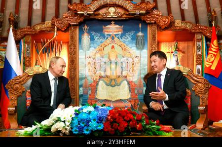 Vladimir POUTINE (Président de la Russie) avec Ukhnaagiin Khurelsukh (Président de la Mongolie), visite en Mongolie du 2 au 3 septembre 2024 visite officielle en Mongolie Vladimir Poutine a effectué une visite officielle en Mongolie à l'invitation du Président de la Mongolie Ukhnaagiin Khurelsukh. Photo:le Kremlin Moscou via Banque D'Images