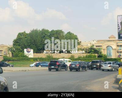 Le Caire, Egypte, 4 septembre 2024 : place du 30 juin dans la nouvelle ville du Caire Banque D'Images