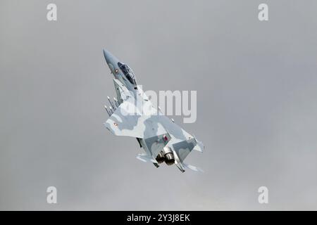 Boeing F-15QA Ababil un avion de chasse de l'armée de l'air qatari Emiri affiche une charge complète de missiles air-air au Royal International Air Tattoo Banque D'Images