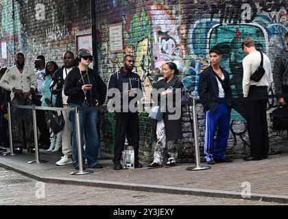 LONDRES, ROYAUME-UNI. 14 septembre 2024. Fashion Scout China LFW SS25 aux Protein Studios, Londres, Royaume-Uni. (Photo de 李世惠/Voir Li/Picture Capital) crédit : Voir Li/Picture Capital/Alamy Live News Banque D'Images