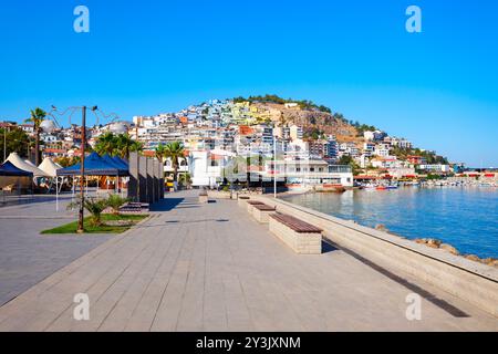 Promenade du front de mer de Kusadasi. Kusadasi est une ville dans Aydin Province, Turkey. Banque D'Images