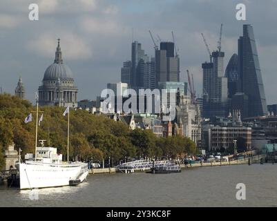 Londres, Angleterre, 3 novembre 2017 : le quartier financier de la ville de londres montre les travaux de construction en cours sur de nouveaux grands développements, tirés du Banque D'Images