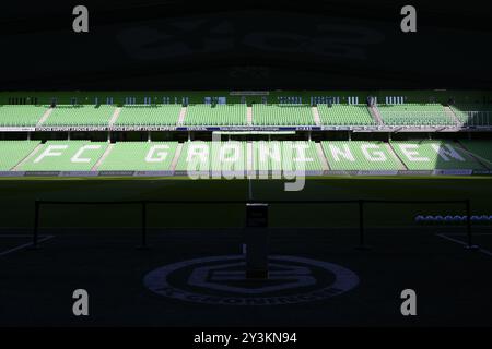 GRONINGEN - présentation du stand du FC Groningen avant le match néerlandais Eredivisie entre le FC Groningen et Feyenoord au stade Euroborg le 14 septembre 2024 à Groningen, pays-Bas. ANP COR LASKER Banque D'Images