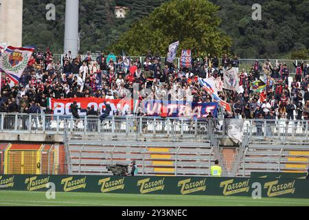 Como, Italie. 14 septembre 2024. Les supporters de Côme à Bologne en action lors du match de football Serie A Enilive 2024/2025 entre Côme et Bologne au stade Giuseppe Sinigaglia à Côme, dans le nord de l'Italie - samedi 14 septembre 2024. Sport - Football. (Photo de Antonio Saia/LaPresse) crédit : LaPresse/Alamy Live News Banque D'Images