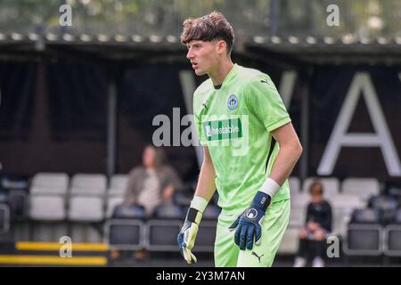 Landore, Swansea, pays de Galles. 14 septembre 2024. Gardien de but Trialist de Wigan Athletic lors du match de la Ligue de développement professionnel des moins de 18 ans entre Swansea City et Wigan Athletic au JOMA High performance Centre à Landore, Swansea, pays de Galles, Royaume-Uni le 14 septembre 2024. Crédit : Duncan Thomas/Majestic Media/Alamy Live News. Banque D'Images