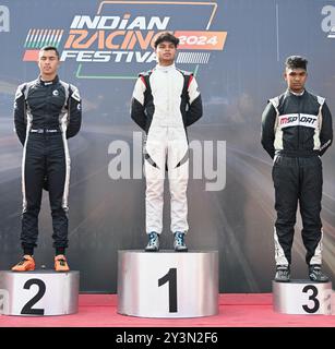 Chennai, INDE. 14 septembre 2024. Jaden Pariat de Bangalore Speedsters célèbre sa victoire dans la course 1 de la troisième ronde du Championnat indien F4 à Chennai, INDE. Crédit : Ranjith Kumar/Alamy Live News. Banque D'Images