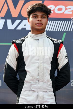 Chennai, INDE. 14 septembre 2024. Jaden Pariat de Bangalore Speedsters célèbre sa victoire dans la course 1 de la troisième ronde du Championnat indien F4 à Chennai, INDE. Crédit : Ranjith Kumar/Alamy Live News. Banque D'Images