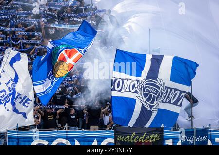 Como, Italie - spetember 14 2024 - Como vs Bologna série A - drapeaux como supporters Credit : Kines Milano/Alamy Live News Banque D'Images