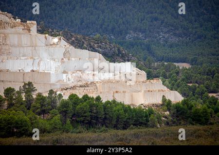 Carrière de marbre blanc au coeur de la Sierra del Gigante, Lorca, région de Murcie, Espagne Banque D'Images