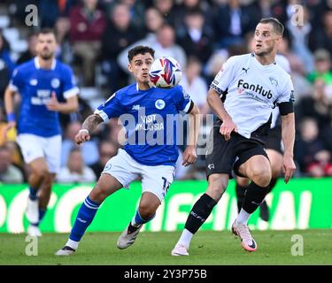 Alex ROBERTSON (Cardiff City) et Jerry YATES (Derby County) pendant le match du Sky Bet Championship Derby County vs Cardiff City au Pride Park Stadium, Derby, Royaume-Uni, 14 septembre 2024 (photo de Mark Dunn/News images) Banque D'Images