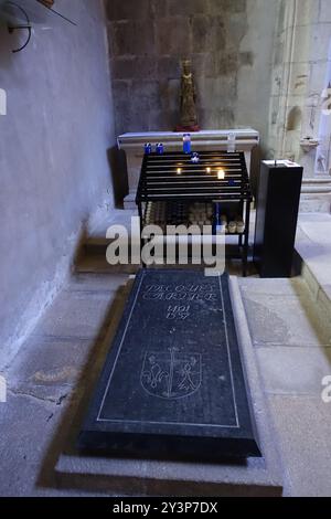 Le tombeau du navigateur français Jacques Cartier dans la cathédrale de Saint-Malo, en Bretagne, ouest de la France Banque D'Images