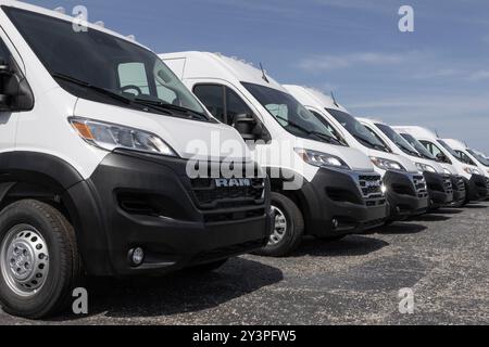 Indianapolis - 12 septembre 2024 : présentation du Ram 3500 ProMaster chez un concessionnaire. RAM propose le ProMaster 3500 avec un moteur V6 VVT de 3,6 l. Banque D'Images