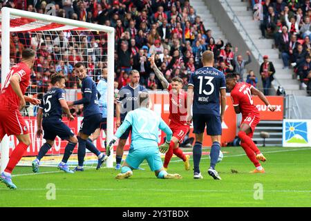 Freiburg, Deutschland. 14 septembre 2024. Der zweite Streich und die Entscheidung : Junior Adamu (SC Freiburg) trifft zum 2:1 Endstand für den SC Freiburg beim Spiel der 1. FBL : 24-25:3. Sptg. SC Freiburg - VfL Bochum LA RÉGLEMENTATION DFL INTERDIT TOUTE UTILISATION DE PHOTOGRAPHIES COMME SÉQUENCES D'IMAGES ET/OU QUASI-VIDEONann crédit : dpa/Alamy Live News Banque D'Images