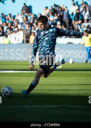 Racing Club de Avellaneda a reçu Boca Juniors au stade Presidente Perón pour jouer la 14e journée de l'AFA Argentine Professional Football League. Avec des buts de Juan Nardoni et Roger Martínez, Racing bat Boca 2-1, qu'ils marquent grâce à Milton Gimenez. Le lendemain, Boca Juniors reçoit River plate au stade la Bombonera pour une nouvelle édition du Superclásico de football argentin. Usage éditorial exclusif/@facamorales Banque D'Images