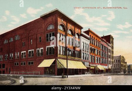 West Jefferson Street, Bloomington Illinois, environ 1910s carte postale. photographe non identifié Banque D'Images