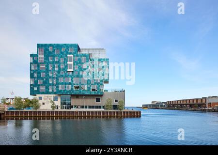 Copenhague International School (CIS), conçu par C.F. Møller Architects (2017); Levantkaj, Copenhague, Danemark Banque D'Images