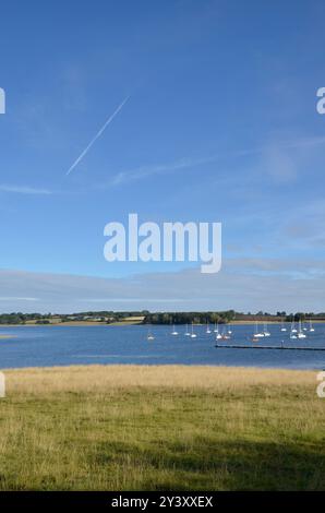 Une vue de Rutland Water, le plus grand réservoir artificiel d'Angleterre. Banque D'Images