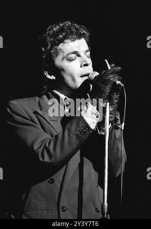 Le groupe de rock indépendant Kilburn et le concert live des High Roads Londres en janvier 1975 Banque D'Images