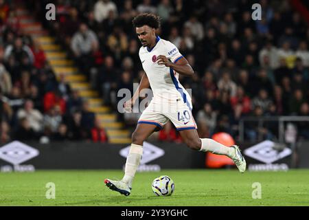 Renato Veiga (40 ans) de Chelsea lors du match de premier League entre Bournemouth et Chelsea au Vitality Stadium, Bournemouth, Angleterre, le 14 septembre 2024. Photo Graham Hunt/ProSportsImages / DPPI Banque D'Images