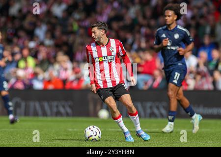 Southampton, Royaume-Uni. 14 septembre 2024. Le milieu de terrain de Southampton Adam Lallana (10 ans) en action lors du Southampton FC vs Manchester United FC English premier League match à tous Mary's Stadium, Southampton, Angleterre, Royaume-Uni le 14 septembre 2024 crédit : Every second Media/Alamy Live News Banque D'Images