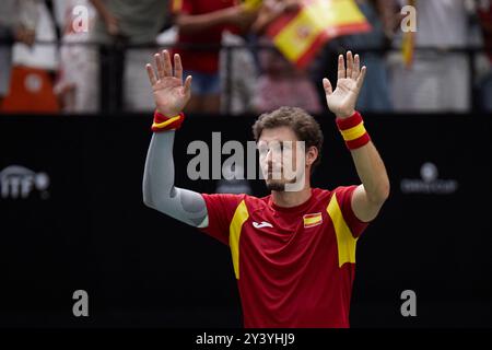 Valencia, Espagne. 15 septembre 2024. VALENCE, ESPAGNE - 15 SEPTEMBRE : L'Espagnol Pablo Carreno Busta salue les supporters lors de la finale de la Coupe Davis phase de groupes 2024 match de Valence entre l'Australie et l'Espagne au Pabellon Fuente de San Luis le 15 septembre 2024 à Valence, Espagne. (Photo de Jose Torres/photo Players images/Magara Press) crédit : Magara Press SL/Alamy Live News Banque D'Images