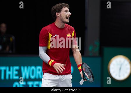 Valencia, Espagne. 15 septembre 2024. VALENCE, ESPAGNE - 15 SEPTEMBRE : L'Espagnol Pablo Carreno Busta réagit contre l'australien Jordan Thompson lors de la finale de la Coupe Davis phase de groupes 2024 match de Valence entre l'Australie et l'Espagne au Pabellon Fuente de San Luis le 15 septembre 2024 à Valence, Espagne. (Photo de Jose Torres/photo Players images/Magara Press) crédit : Magara Press SL/Alamy Live News Banque D'Images