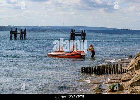 Solant Rescue, Lepe Beach Banque D'Images