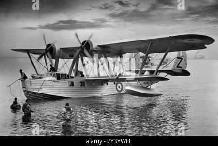 Le Saunders Roe London Flying Boat construit comme un hydravion bimoteur destiné aux patrouilles. Au déclenchement de la seconde Guerre mondiale, 29 exemplaires des Londons étaient encore en service en patrouille active dans les mers du Nord et de la Méditerranée. Les hydravions Saro London ont été retirés du service de la RAF au début de 1941, remplacés par des avions Short Sunderland et Consolidated Catalina. Banque D'Images